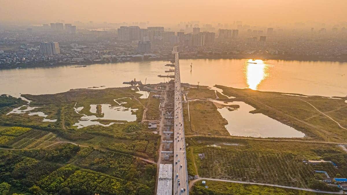 Cầu Vĩnh Tuy 2 dự kiến sẽ hoàn thành vào năm 2023.