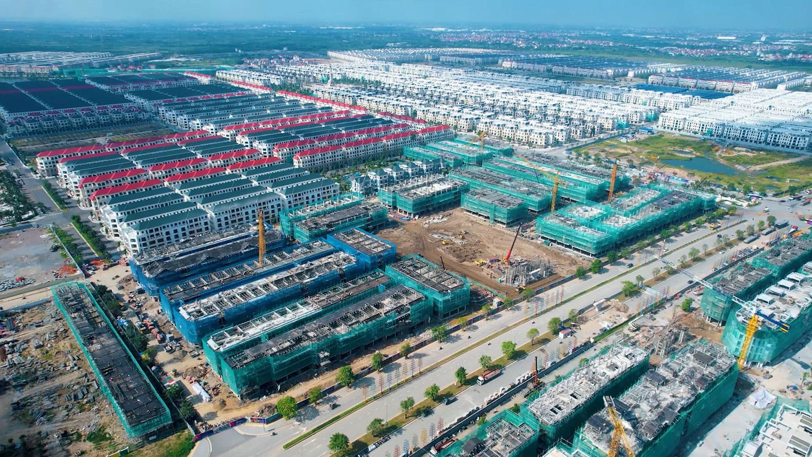 Mega Grand World nằm ven vành đai 3,5 vùng Hà Nội, là một phần diện tích thuộc dự án Vinhomes Ocean Park 2 và 3. Mega Grand World Hà Nội khu bds thương mại, giải trí hàng đầu cả nước