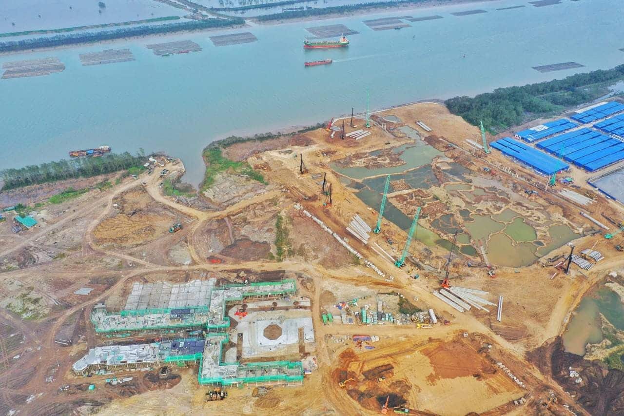 Tiến độ xây dựng dự án Vinhomes Royal Island vào tháng 03 năm 2024.